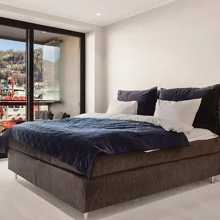 High End 2br - Balcony - Harbour View Apartmán