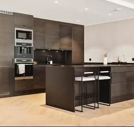 High End 2br - Balcony - Harbour View *