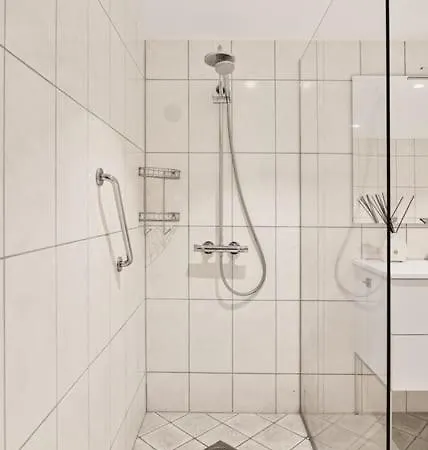 High End 2br - Balcony - Harbour View Апартаменти *